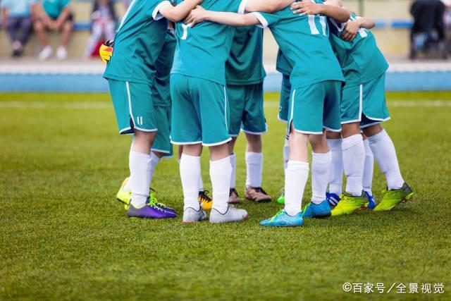 徐灿卫冕IBO国际头衔 对手赞他攻如坦克守似长城