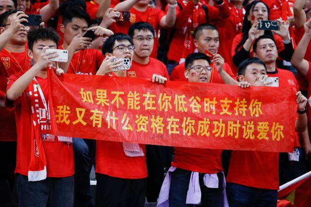 意超级杯上演米兰德比 红黑军团软肋或遭针对
